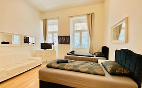 Cozy Studio Lg